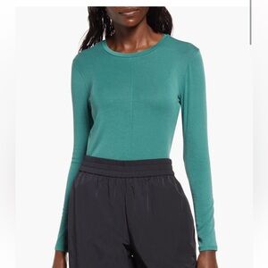 Open edit front seam long sleeve shirt - AK